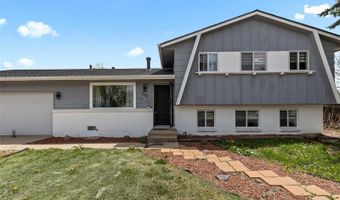 690 S Newark Ct, Aurora, CO 80012