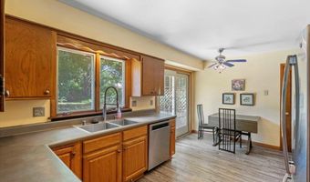 6337 Piping Rock Rd, Madison, WI 53711