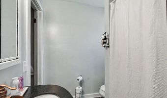 576 S Main St, Adrian, MI 49221
