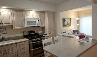 47 Jerimoth Dr 47, Branford, CT 06405