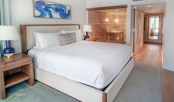 2139 Kuhio Ave D1201, Honolulu, HI 96815