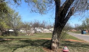 927 S 3rd St, Chickasha, OK 73018