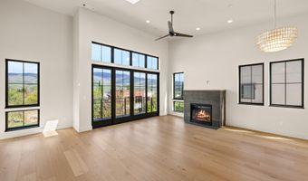138 Clear Creek Dr, Ashland, OR 97520