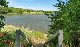 17 Pojac Point Rd, North Kingstown, RI 02852