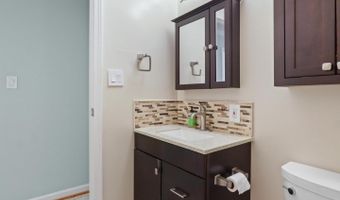 8304 BRIAR CREEK Dr, Annandale, VA 22003