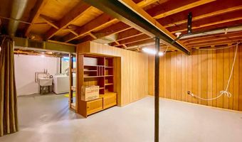 3479 Burbank Dr, Ann Arbor, MI 48105