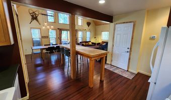 1098 Skyline Dr, Arnold, CA 95223