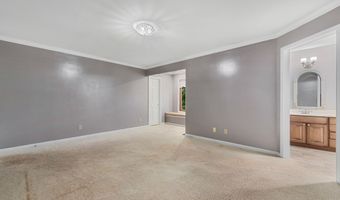 361 Country Woods Dr, Indianapolis, IN 46217