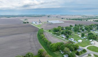 1 ST St, Abingdon, IL 61410