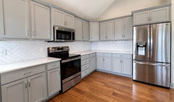16030 Craig St, Basehor, KS 66007