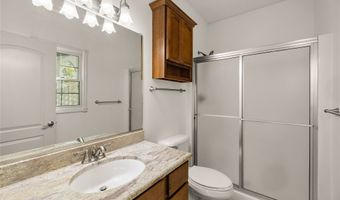 221 19th St SW, Altoona, IA 50009