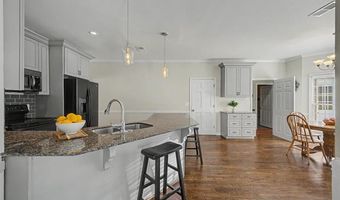1025 Fairwood Ct NW, Acworth, GA 30101