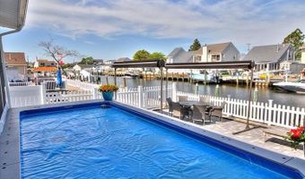 21 Drake Dr, Bayville, NJ 08721