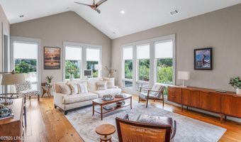 706 Bladen St, Beaufort, SC 29902