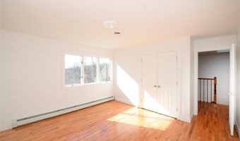 7 Kile Ct, Airmont, NY 10952