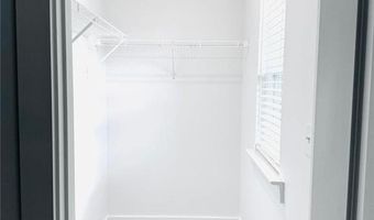 124 Auburn Run Ln, Auburn, GA 30011