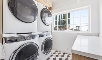 381 S Henning Way, Anaheim, CA 92807