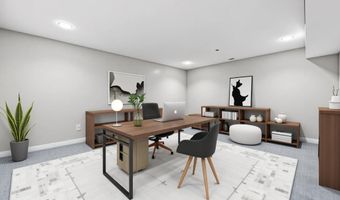 4 BOATWORKS Dr, Bayonne, NJ 07002