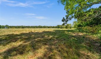 251 Meadowgreen Dr, Bentonville, AR 72713