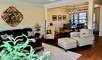 20 Great Hill Dr 20, Bethel, CT 06801