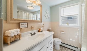 75 Lawndale Ave, Bristol, CT 06010