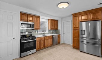 98 Marine Rd, Waretown, NJ 08758