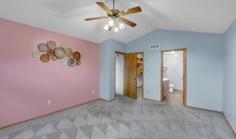 4566 Westlake Ct, Bel Aire, KS 67220