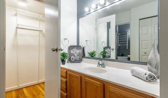 4932 SAUQUOIT Ln, Annandale, VA 22003
