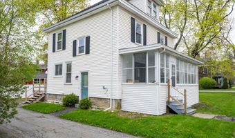 744 Hammond St, Bangor, ME 04401