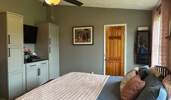123 Stairs Rd, Amsterdam, NY 12010