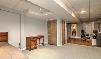 39 Lasky Rd, Beacon Falls, CT 06403