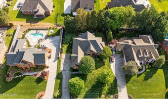 1614 Pinnacle Point Dr, Alcoa, TN 37701