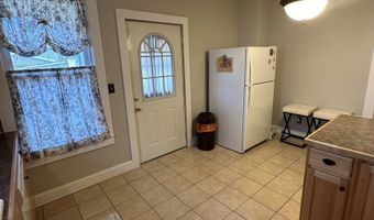 18 New St, Ansonia, CT 06401