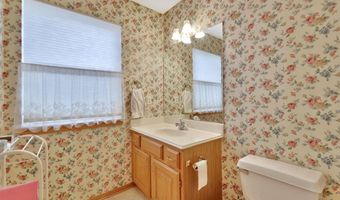 710 Lakewood Ct, Augusta, KS 67010