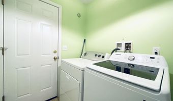 157 Main St, Gouldsboro, PA 18424