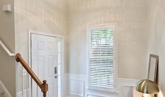 2100 Sablewood Dr, Charlotte, NC 28205