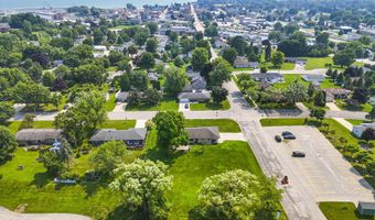 325 W GREENFIELD Ave, Algoma, WI 54201