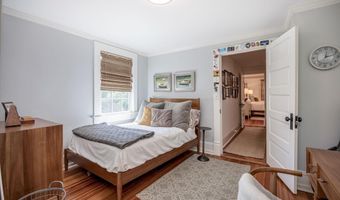 2012 Broad St, Camden, SC 29020
