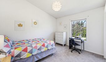 100 Rollingbrook NE, Ada, MI 49301