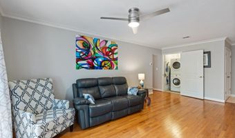 304- G HILLTOP Ln, Annapolis, MD 21403