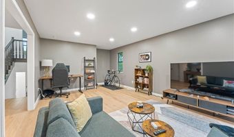 1703 Kimberly Pl, Bentonville, AR 72712