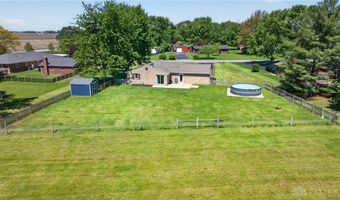 2115 Meadow Ln, Arcanum, OH 45304