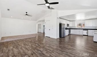 245 N Willow St, Colorado City, AZ 86021