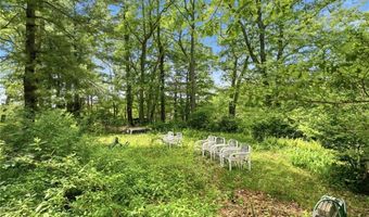 25 Pineland St, North Kingstown, RI 02852