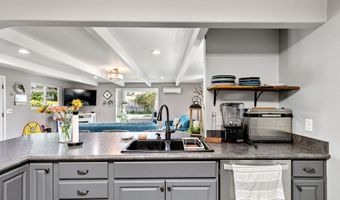 2172 FIRESIDE Ct, Springfield, OR 97477