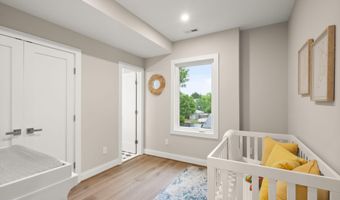 5709 5TH St S, Arlington, VA 22204