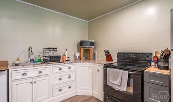 297 Woodbury Ln, Hull, GA 30646