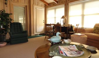 130 Bay Ave, Apalachicola, FL 32320