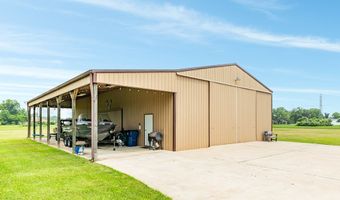 814 Mill Rd, Angleton, TX 77515