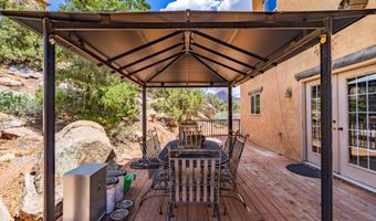944 W Foothill Dr, Apple Valley, UT 84737
